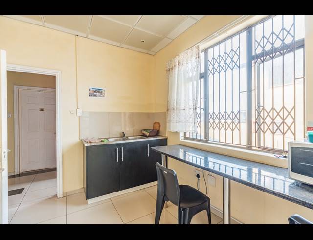 11 BEDROOM HOUSE FOR SALE IN WINDERMERE